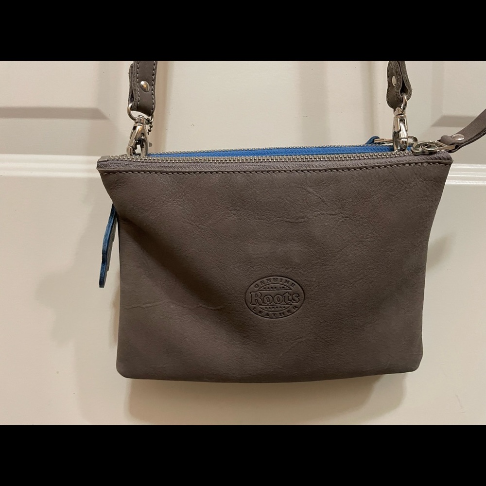 Roots purse